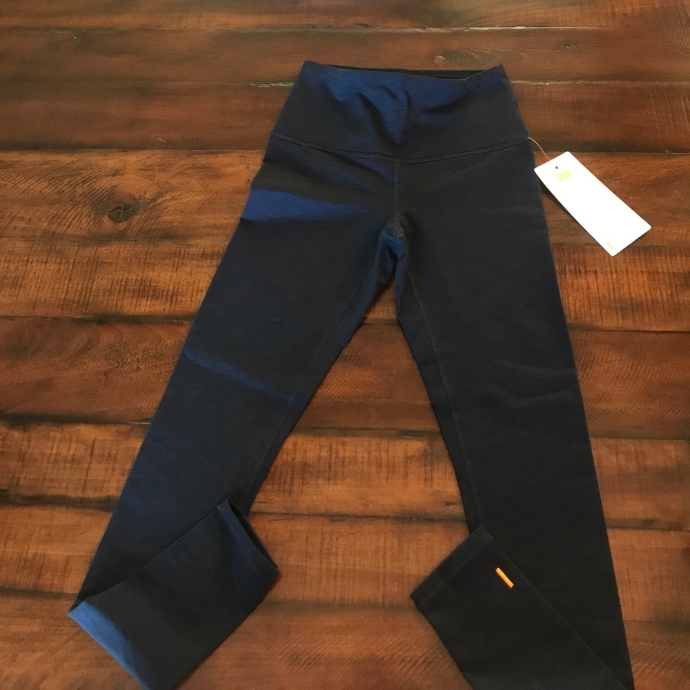 Navy blue high rise Lucy leggings❤️BNWT!